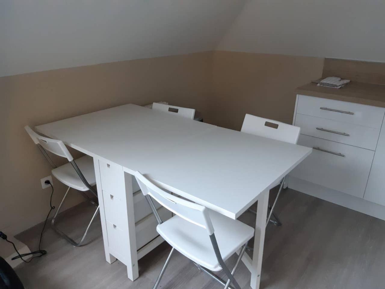 Elbeuf F2 Sweet Home Combles Netflix Wifi Exterior foto